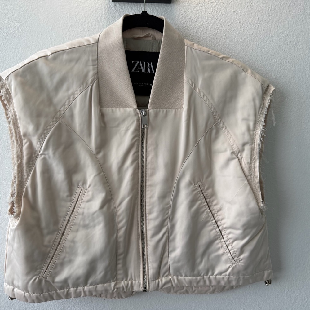 NWOT Zara Women's Beige Sleeveless Vest